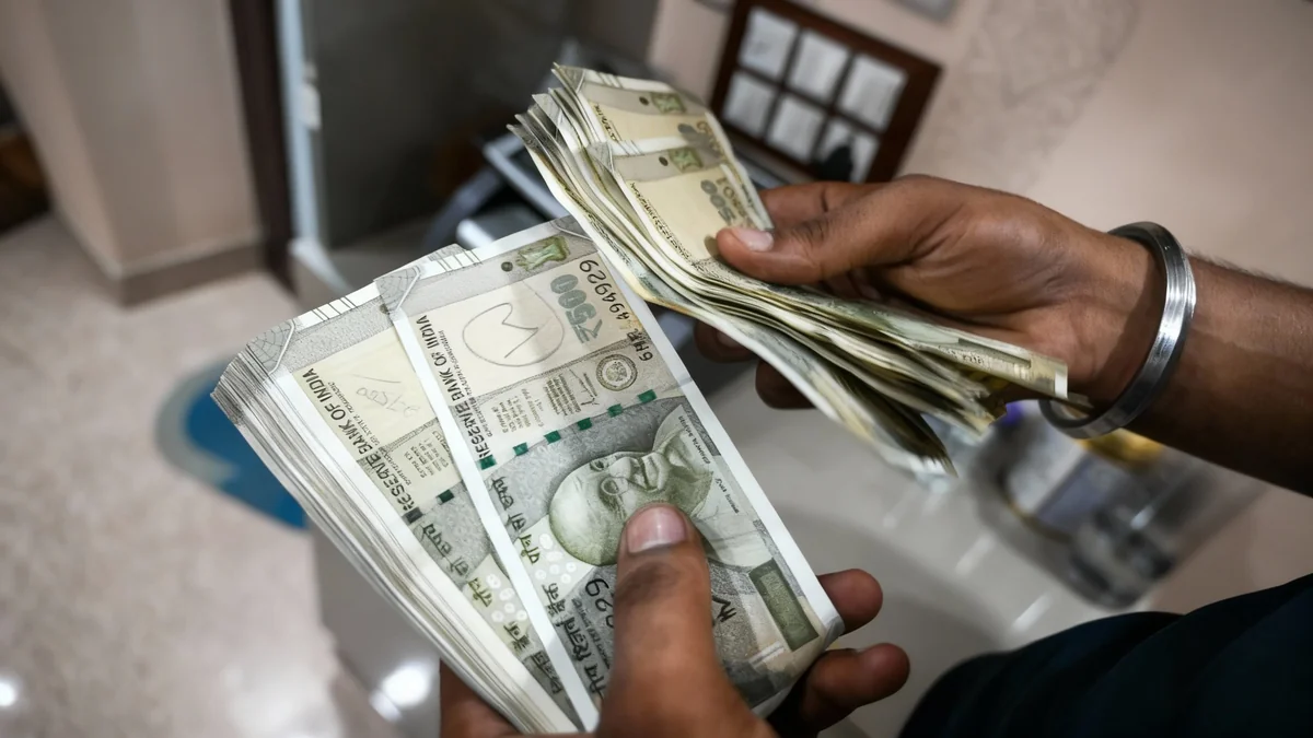 Indian Rupee Rebounds Sharply After Hitting Near-Record Low