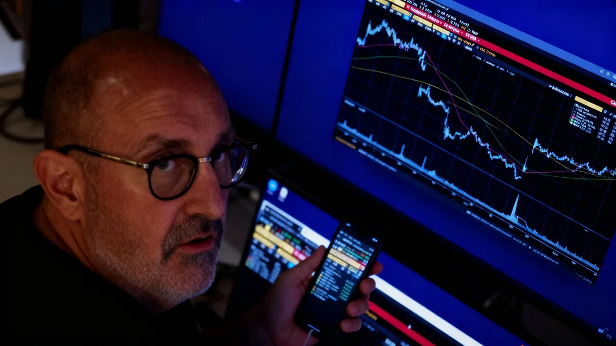 Global Stock Selloff Continues Amid Tech Decline