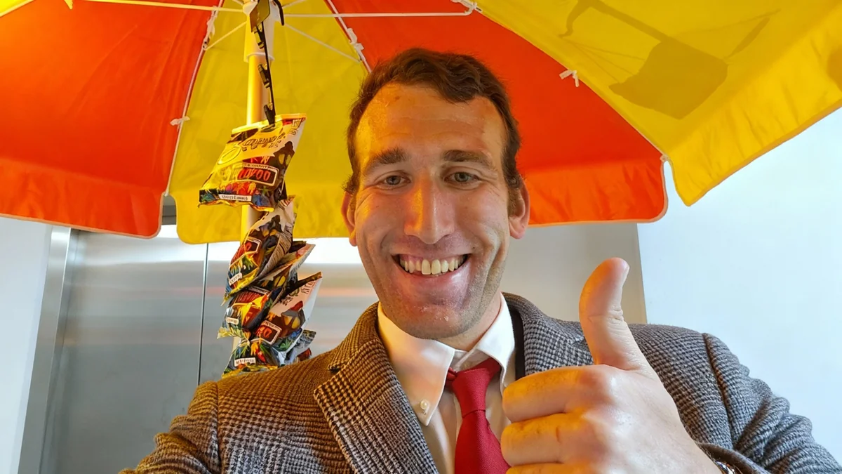 Furloughed IRS Attorney Finds New Calling With D.C. Hot Dog Cart